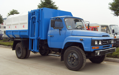 東風(fēng)尖頭掛桶垃圾車(chē)